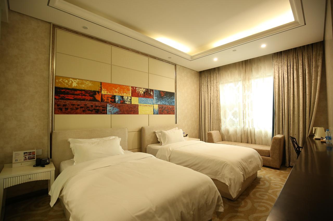 Crown Crystal Hotel Shanghai Exterior foto