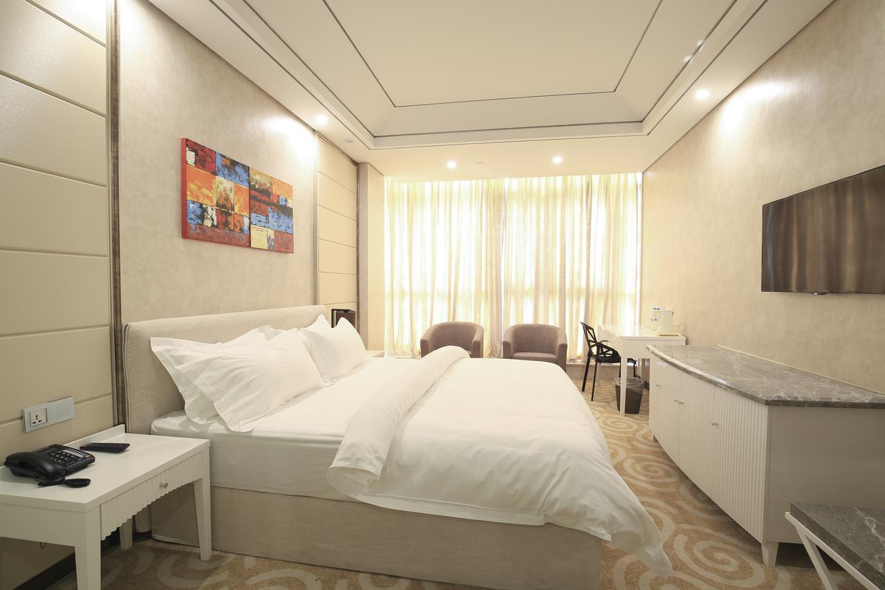 Crown Crystal Hotel Shanghai Exterior foto